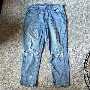 American Eagle Mom Jeans